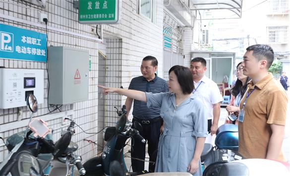 安全無假期，排查不松懈——柳州市紅十字會醫(yī)院開展中秋、國慶節(jié)前安全生產(chǎn)大檢查