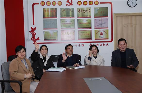 我院領導班子視頻連線慰問援柬埔寨醫(yī)療隊